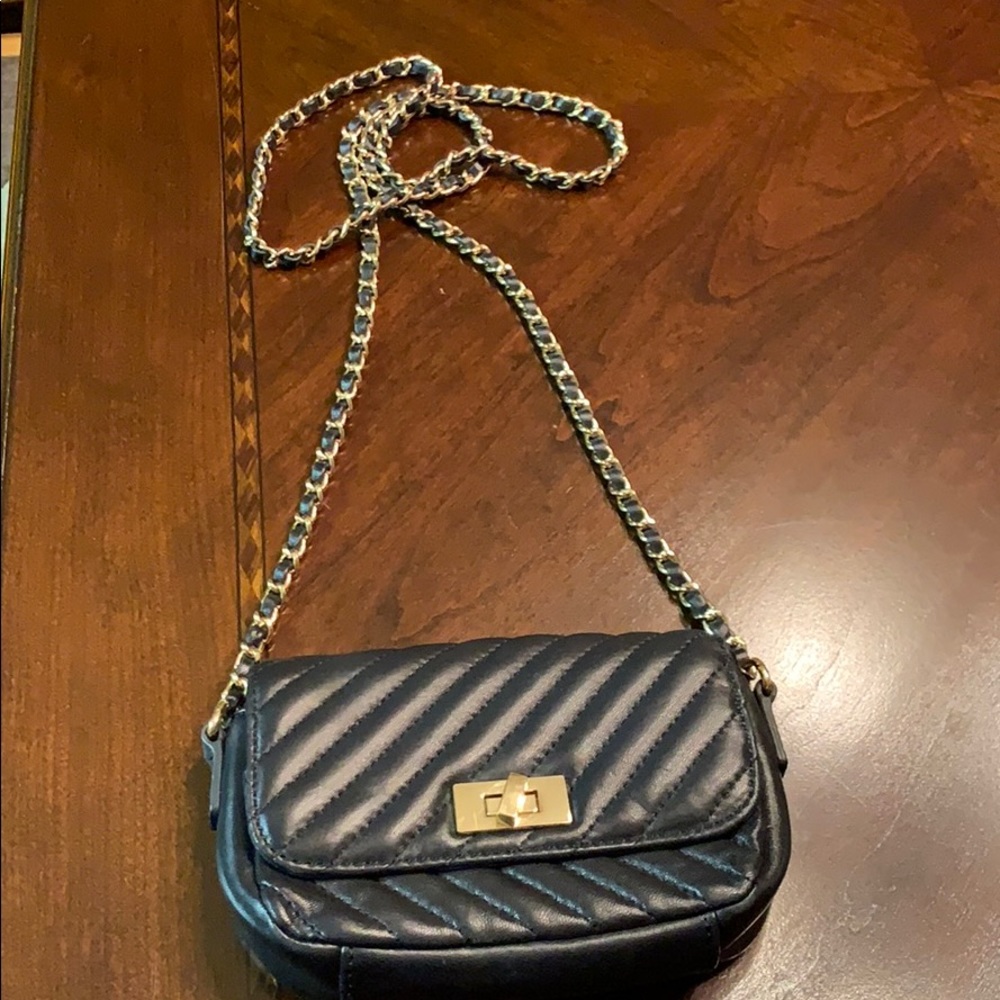 Women’s small crossover bag